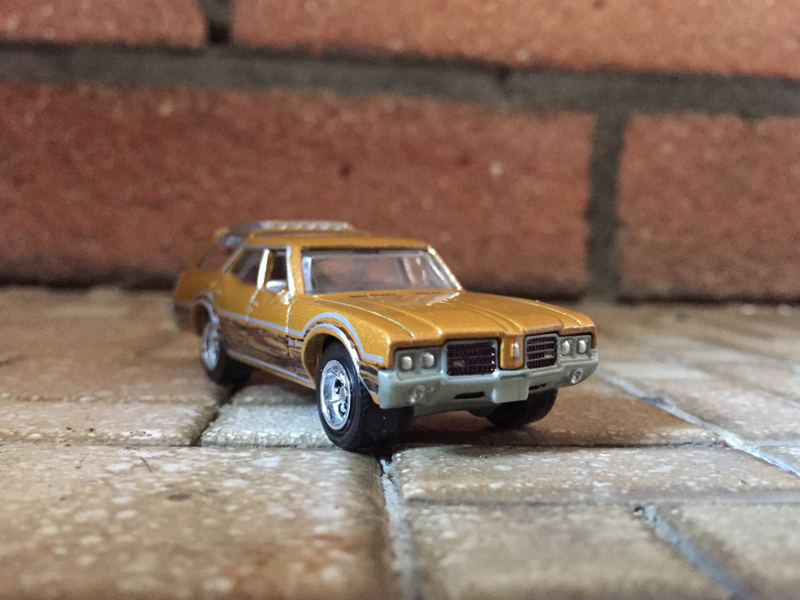 Illustration for article titled Wagon Wednesday - Olds but gold